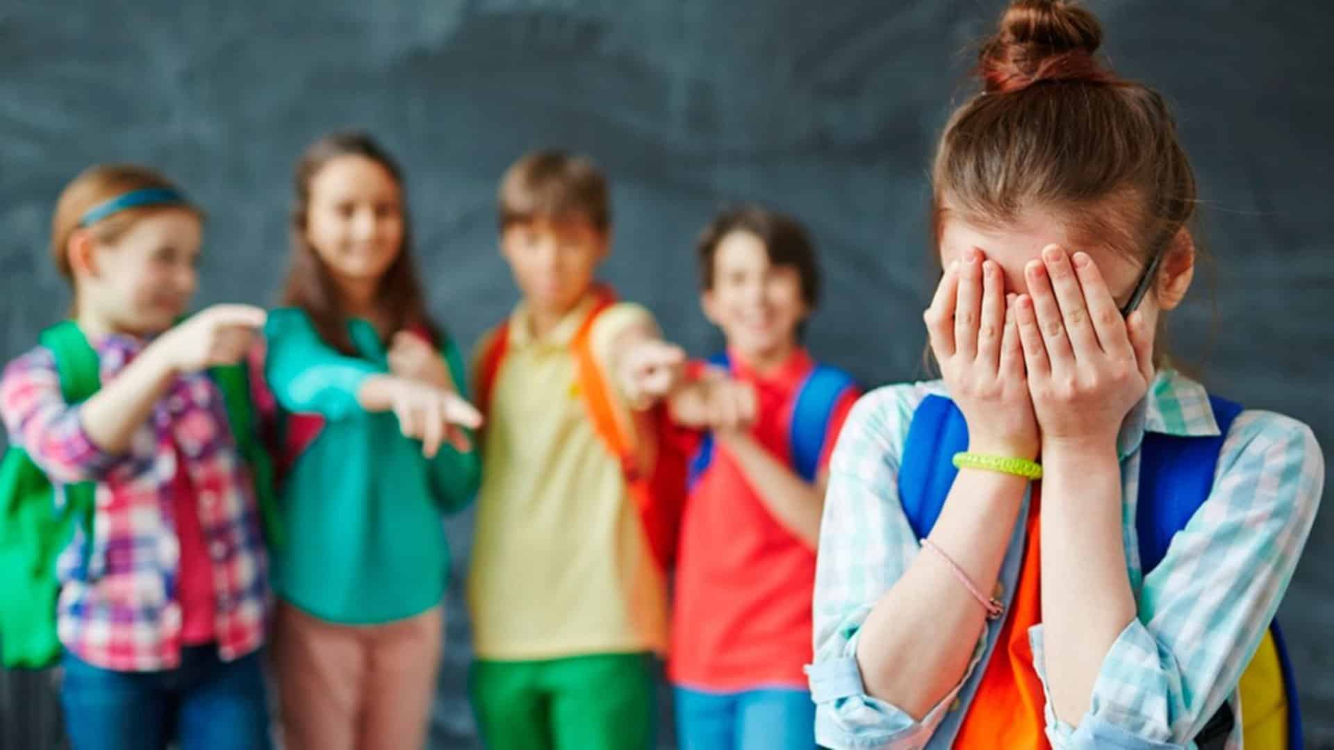 Bulliyng o acoso escolar: qué es, tipos, prevención y tratamiento  picológico | Centro de Psicología Canvis Barcelona